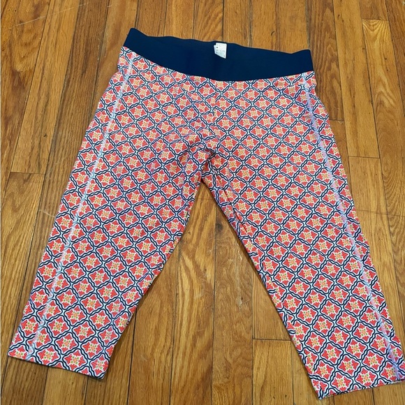 ZCHILLIES Pants - ZCHILLIES Capri Leggings
